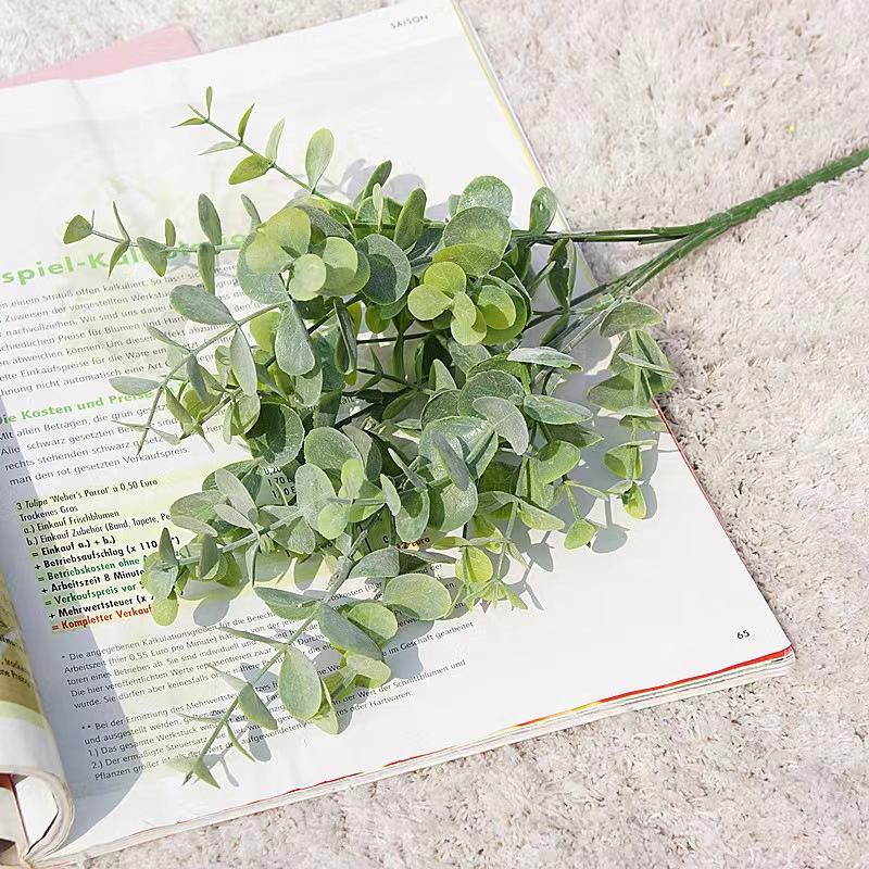 Artificial Eucalyptus Plastic Leaves for Home Decor